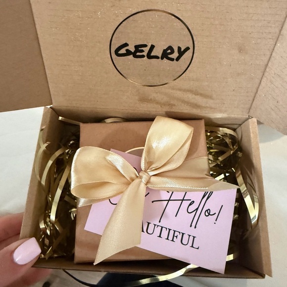 MICKEY & MINNIE LOVE YOU Charms GIFT Bracelet With Free Gift Box - Picture 9 of 9